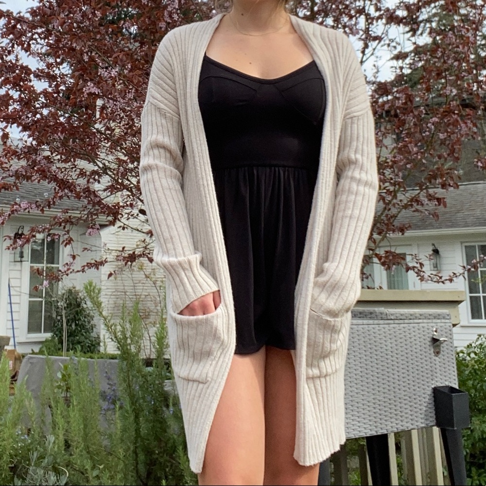 Nordstrom Long Cream Cardigan Size M!